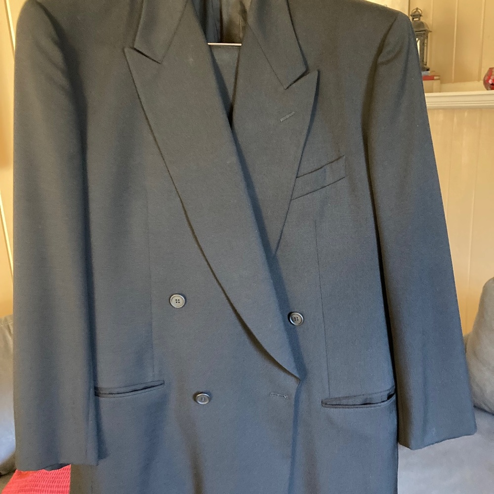 Giorgio Armani Suit 42 Reg. 34/5 waist